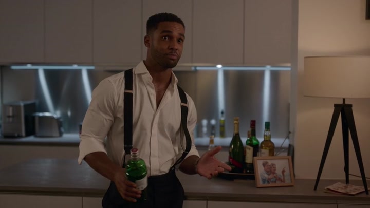 Emily_in_Paris_S02E07_WEBRip_x264-ION10_1045.jpg Emily_in_Paris_S02E07_WEBRip_x264-ION10_1045.jpg