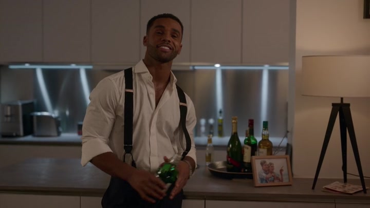 Emily_in_Paris_S02E07_WEBRip_x264-ION10_1046.jpg Emily_in_Paris_S02E07_WEBRip_x264-ION10_1046.jpg