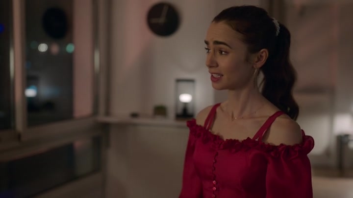 Emily_in_Paris_S02E07_WEBRip_x264-ION10_1075.jpg