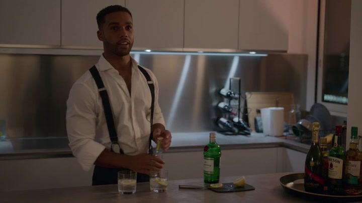 Emily_in_Paris_S02E07_WEBRip_x264-ION10_1110.jpg Emily_in_Paris_S02E07_WEBRip_x264-ION10_1110.jpg