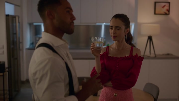 Emily_in_Paris_S02E07_WEBRip_x264-ION10_1134.jpg Emily_in_Paris_S02E07_WEBRip_x264-ION10_1134.jpg