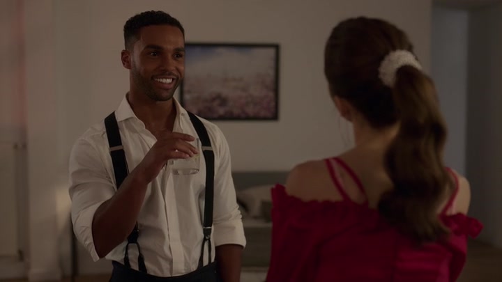Emily_in_Paris_S02E07_WEBRip_x264-ION10_1158.jpg Emily_in_Paris_S02E07_WEBRip_x264-ION10_1158.jpg