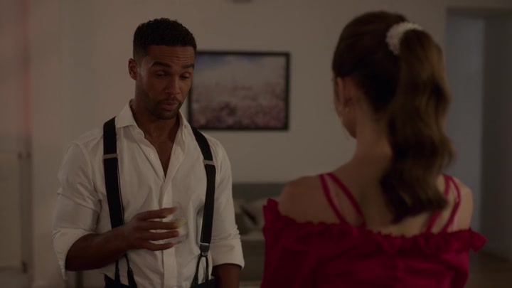 Emily_in_Paris_S02E07_WEBRip_x264-ION10_1179.jpg Emily_in_Paris_S02E07_WEBRip_x264-ION10_1179.jpg