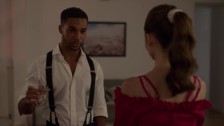 Emily_in_Paris_S02E07_WEBRip_x264-ION10_1181.jpg Emily_in_Paris_S02E07_WEBRip_x264-ION10_1181.jpg