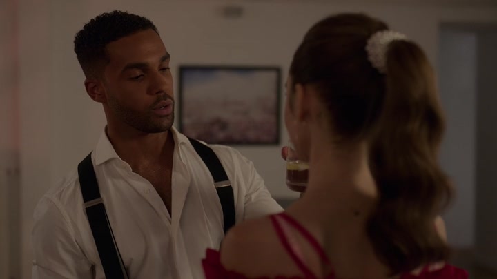 Emily_in_Paris_S02E07_WEBRip_x264-ION10_1281.jpg Emily_in_Paris_S02E07_WEBRip_x264-ION10_1281.jpg