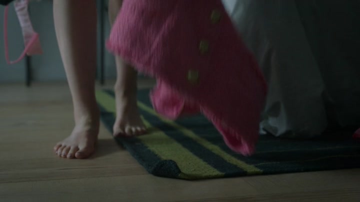 Emily_in_Paris_S02E07_WEBRip_x264-ION10_1444.jpg