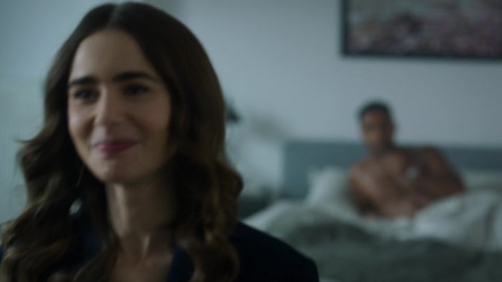 Emily_in_Paris_S02E07_WEBRip_x264-ION10_1527.jpg