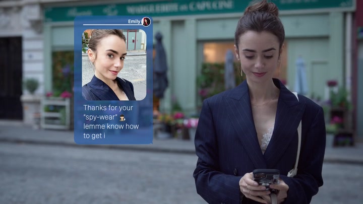 Emily_in_Paris_S02E07_WEBRip_x264-ION10_1554.jpg