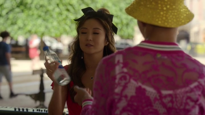 Emily_in_Paris_S02E07_WEBRip_x264-ION10_1827.jpg Emily_in_Paris_S02E07_WEBRip_x264-ION10_1827.jpg
