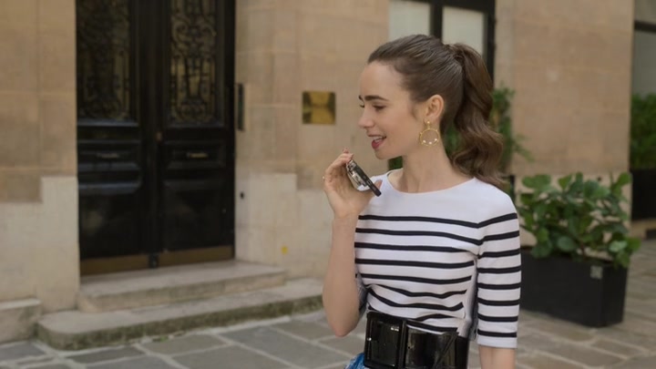 Emily_in_Paris_S02E07_WEBRip_x264-ION10_1987.jpg