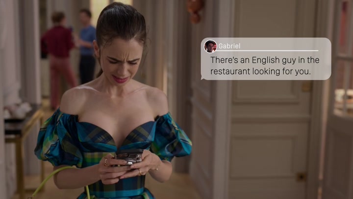 Emily_in_Paris_S02E07_WEBRip_x264-ION10_2370.jpg