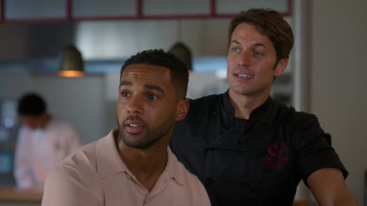 Emily_in_Paris_S02E07_WEBRip_x264-ION10_2401.jpg Emily_in_Paris_S02E07_WEBRip_x264-ION10_2401.jpg