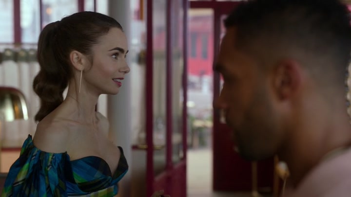 Emily_in_Paris_S02E07_WEBRip_x264-ION10_2494.jpg