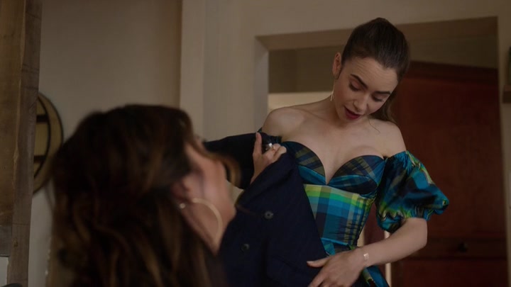 Emily_in_Paris_S02E07_WEBRip_x264-ION10_2533.jpg Emily_in_Paris_S02E07_WEBRip_x264-ION10_2533.jpg