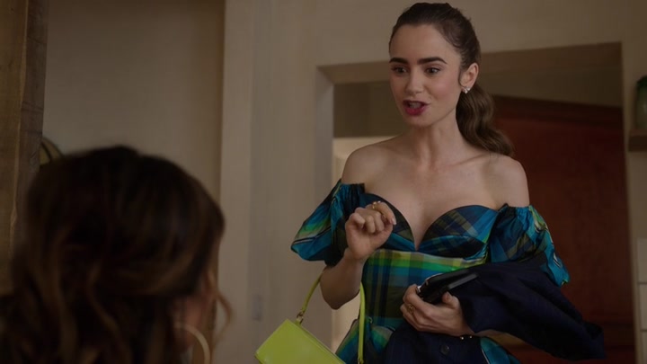 Emily_in_Paris_S02E07_WEBRip_x264-ION10_2554.jpg