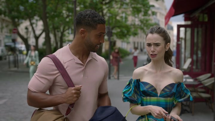 Emily_in_Paris_S02E07_WEBRip_x264-ION10_2705.jpg