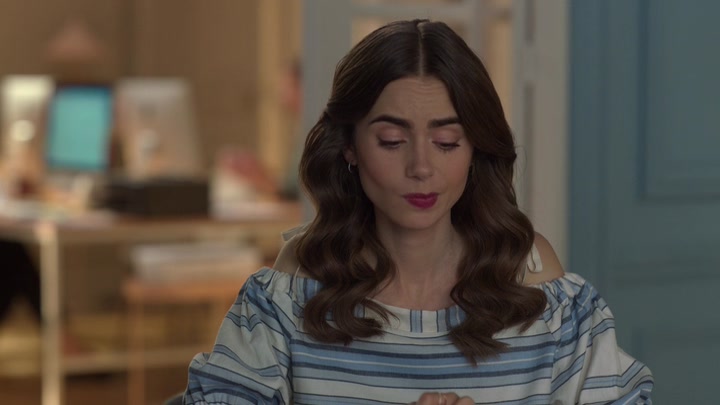 Emily_in_Paris_S02E08_WEBRip_x264-ION10_0181.jpg