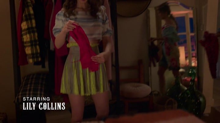 Emily_in_Paris_S02E08_WEBRip_x264-ION10_0241.jpg