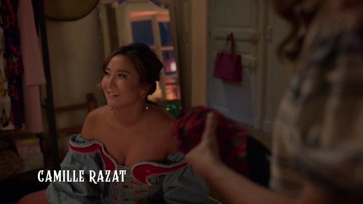 Emily_in_Paris_S02E08_WEBRip_x264-ION10_0279.jpg Emily_in_Paris_S02E08_WEBRip_x264-ION10_0279.jpg