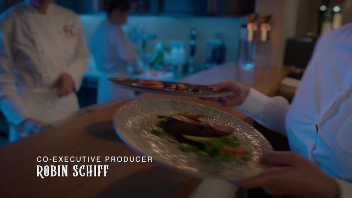 Emily_in_Paris_S02E08_WEBRip_x264-ION10_0347.jpg Emily_in_Paris_S02E08_WEBRip_x264-ION10_0347.jpg