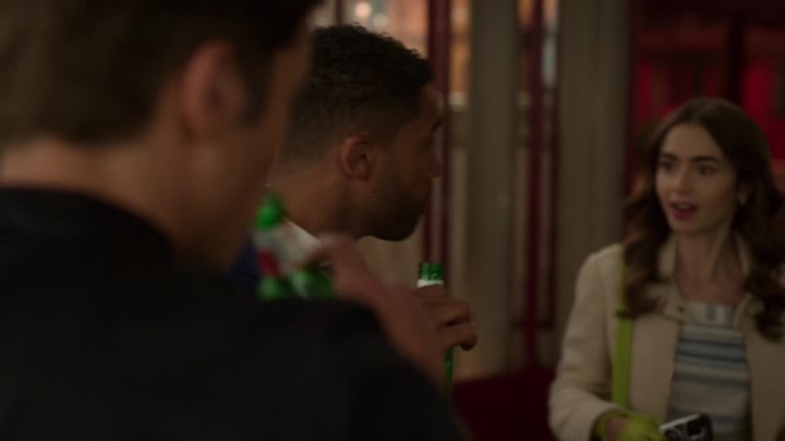 Emily_in_Paris_S02E08_WEBRip_x264-ION10_0361.jpg Emily_in_Paris_S02E08_WEBRip_x264-ION10_0361.jpg