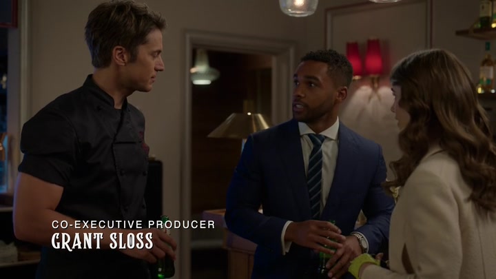 Emily_in_Paris_S02E08_WEBRip_x264-ION10_0367.jpg