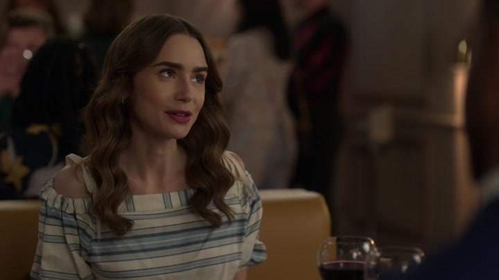 Emily_in_Paris_S02E08_WEBRip_x264-ION10_0487.jpg