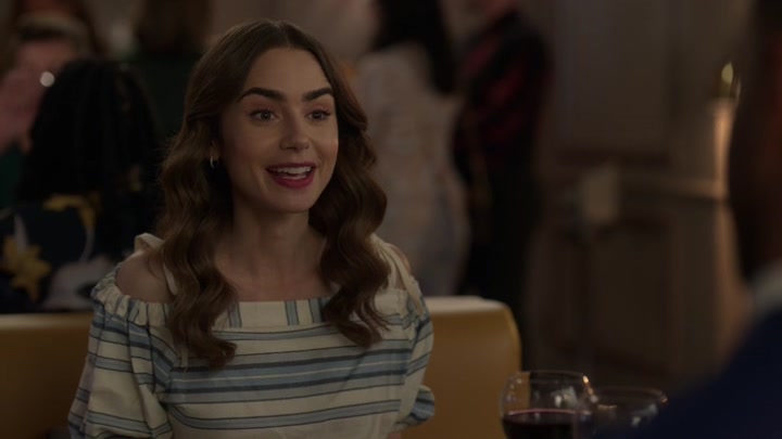 Emily_in_Paris_S02E08_WEBRip_x264-ION10_0488.jpg