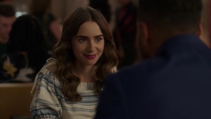Emily_in_Paris_S02E08_WEBRip_x264-ION10_0503.jpg