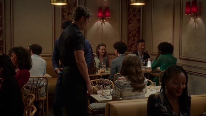 Emily_in_Paris_S02E08_WEBRip_x264-ION10_0583.jpg Emily_in_Paris_S02E08_WEBRip_x264-ION10_0583.jpg