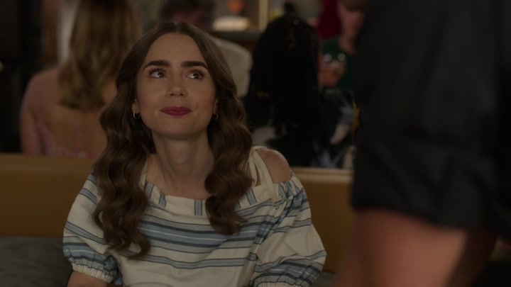 Emily_in_Paris_S02E08_WEBRip_x264-ION10_0626.jpg Emily_in_Paris_S02E08_WEBRip_x264-ION10_0626.jpg