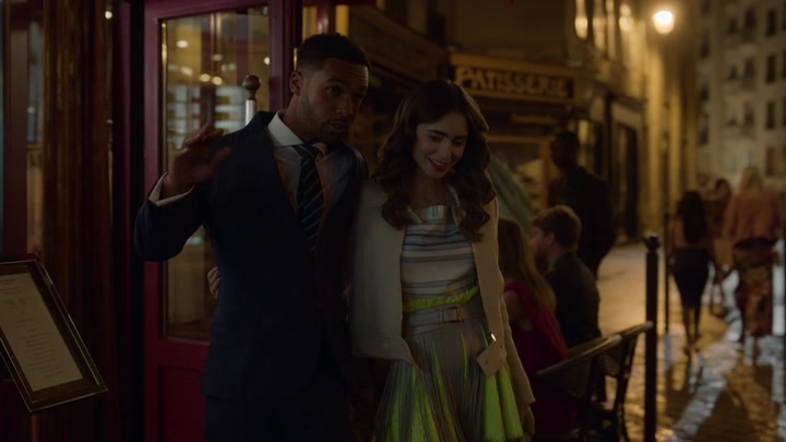 Emily_in_Paris_S02E08_WEBRip_x264-ION10_0689.jpg Emily_in_Paris_S02E08_WEBRip_x264-ION10_0689.jpg