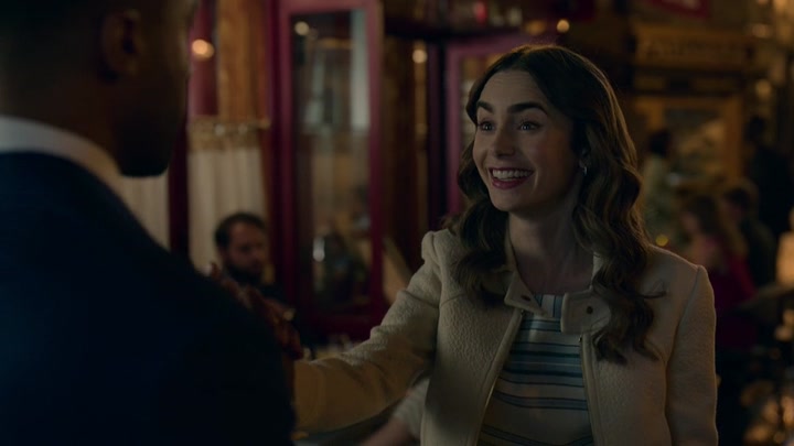 Emily_in_Paris_S02E08_WEBRip_x264-ION10_0714.jpg