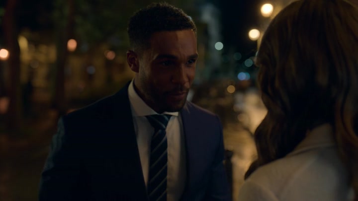 Emily_in_Paris_S02E08_WEBRip_x264-ION10_0721.jpg Emily_in_Paris_S02E08_WEBRip_x264-ION10_0721.jpg