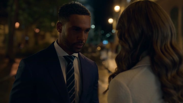 Emily_in_Paris_S02E08_WEBRip_x264-ION10_0733.jpg Emily_in_Paris_S02E08_WEBRip_x264-ION10_0733.jpg