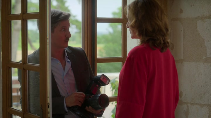 Emily_in_Paris_S02E08_WEBRip_x264-ION10_0978.jpg Emily_in_Paris_S02E08_WEBRip_x264-ION10_0978.jpg