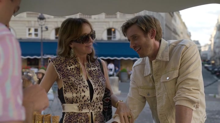 Emily_in_Paris_S02E08_WEBRip_x264-ION10_1061.jpg Emily_in_Paris_S02E08_WEBRip_x264-ION10_1061.jpg