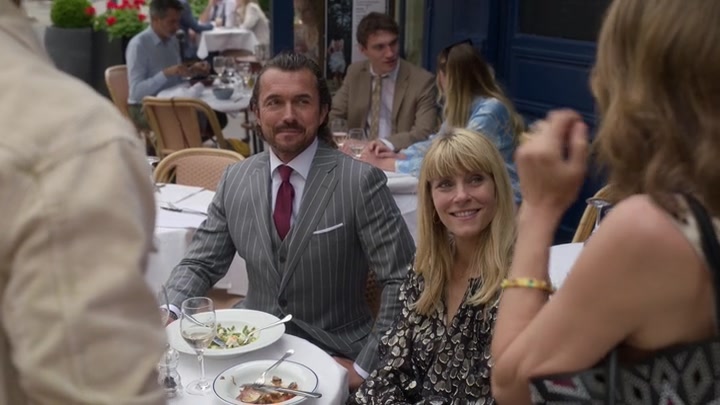 Emily_in_Paris_S02E08_WEBRip_x264-ION10_1316.jpg Emily_in_Paris_S02E08_WEBRip_x264-ION10_1316.jpg
