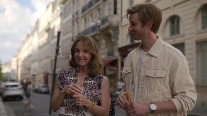 Emily_in_Paris_S02E08_WEBRip_x264-ION10_1319.jpg Emily_in_Paris_S02E08_WEBRip_x264-ION10_1319.jpg