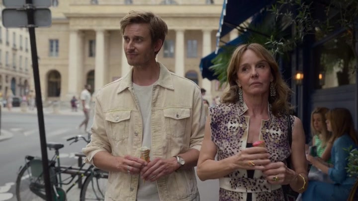 Emily_in_Paris_S02E08_WEBRip_x264-ION10_1345.jpg Emily_in_Paris_S02E08_WEBRip_x264-ION10_1345.jpg