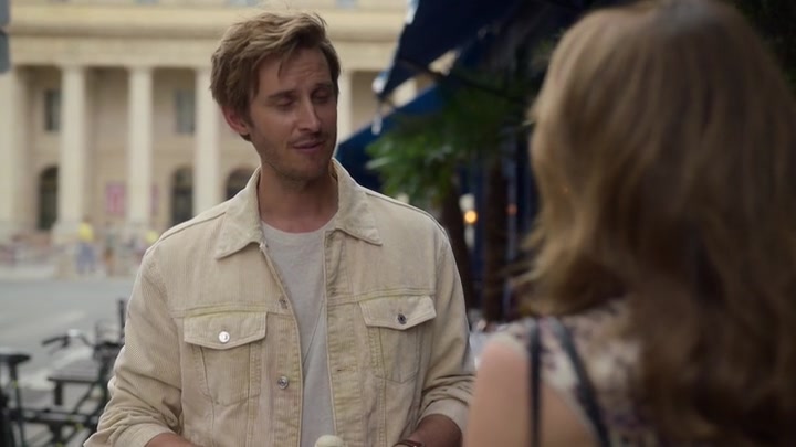 Emily_in_Paris_S02E08_WEBRip_x264-ION10_1369.jpg Emily_in_Paris_S02E08_WEBRip_x264-ION10_1369.jpg