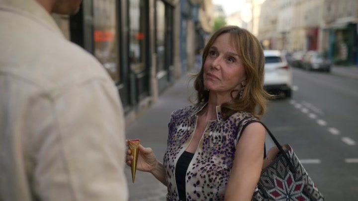 Emily_in_Paris_S02E08_WEBRip_x264-ION10_1380.jpg Emily_in_Paris_S02E08_WEBRip_x264-ION10_1380.jpg