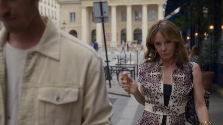 Emily_in_Paris_S02E08_WEBRip_x264-ION10_1405.jpg Emily_in_Paris_S02E08_WEBRip_x264-ION10_1405.jpg