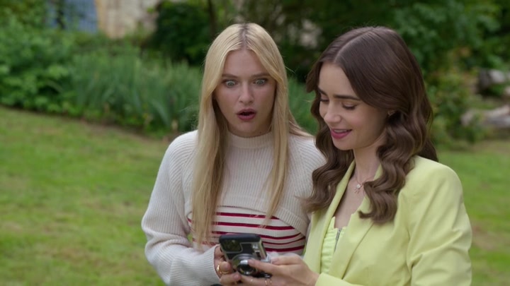 Emily_in_Paris_S02E08_WEBRip_x264-ION10_1470.jpg Emily_in_Paris_S02E08_WEBRip_x264-ION10_1470.jpg