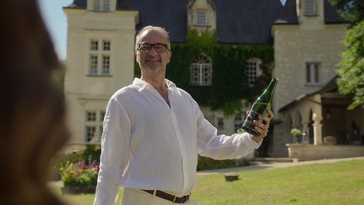 Emily_in_Paris_S02E08_WEBRip_x264-ION10_1559.jpg Emily_in_Paris_S02E08_WEBRip_x264-ION10_1559.jpg