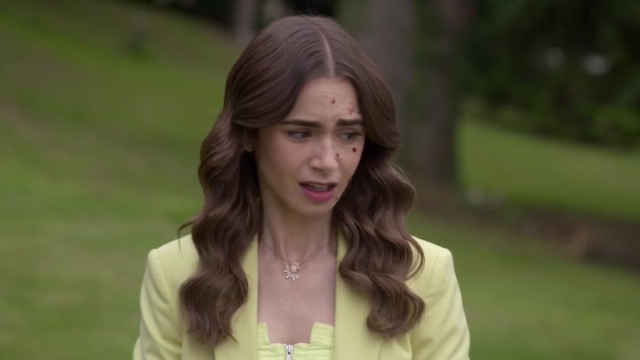Emily_in_Paris_S02E08_WEBRip_x264-ION10_1592.jpg