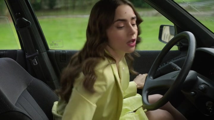 Emily_in_Paris_S02E08_WEBRip_x264-ION10_1671.jpg Emily_in_Paris_S02E08_WEBRip_x264-ION10_1671.jpg
