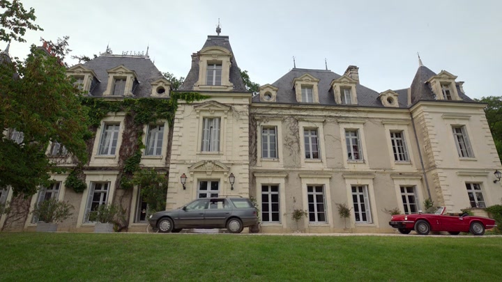 Emily_in_Paris_S02E08_WEBRip_x264-ION10_1698.jpg Emily_in_Paris_S02E08_WEBRip_x264-ION10_1698.jpg