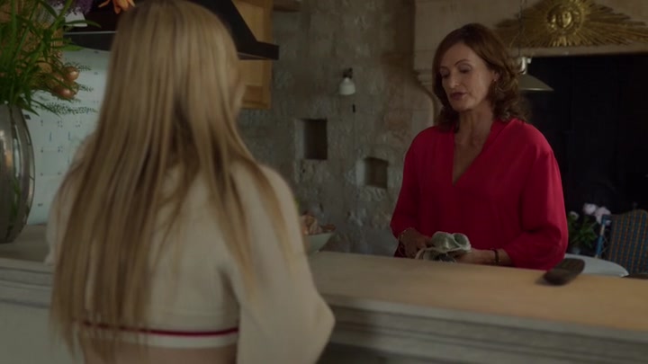 Emily_in_Paris_S02E08_WEBRip_x264-ION10_1763.jpg Emily_in_Paris_S02E08_WEBRip_x264-ION10_1763.jpg