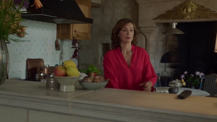 Emily_in_Paris_S02E08_WEBRip_x264-ION10_1774.jpg Emily_in_Paris_S02E08_WEBRip_x264-ION10_1774.jpg